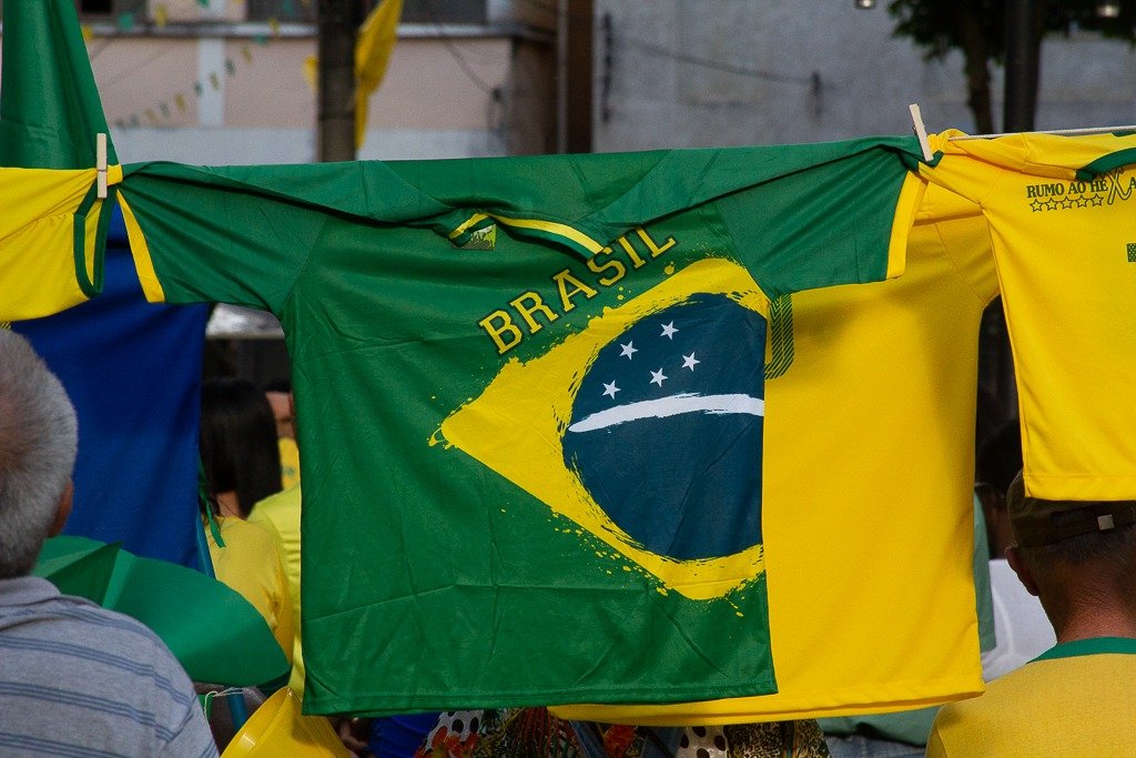 Leia mais sobre o artigo Brasil 2 X 0 Sérvia – A Praça São José ferve de emoção!