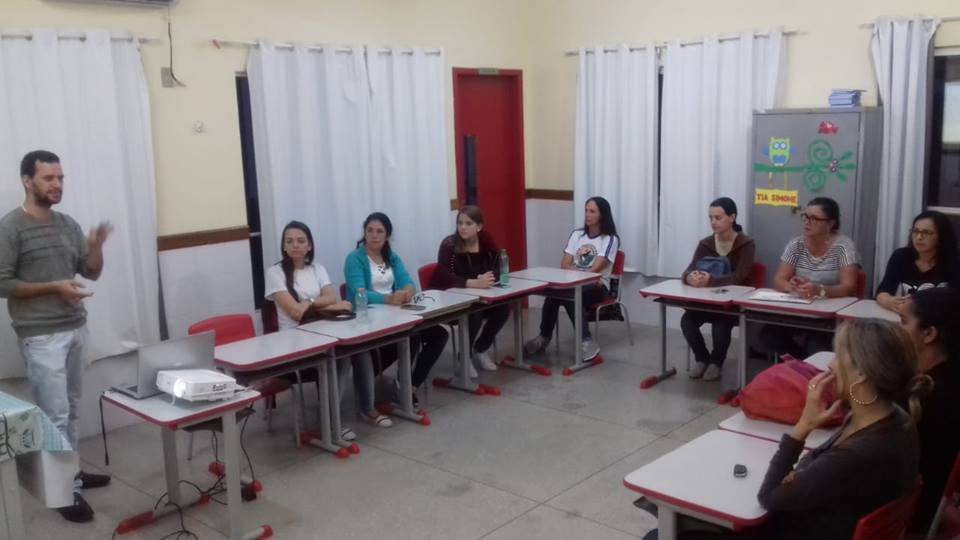 Leia mais sobre o artigo Professores municipais recebem capacitação sobre patrimônio cultural
