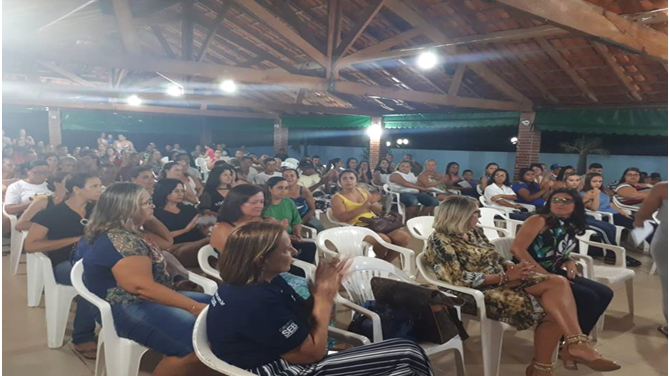 Leia mais sobre o artigo Por avanço no aprendizado, evento reúne famílias na escola