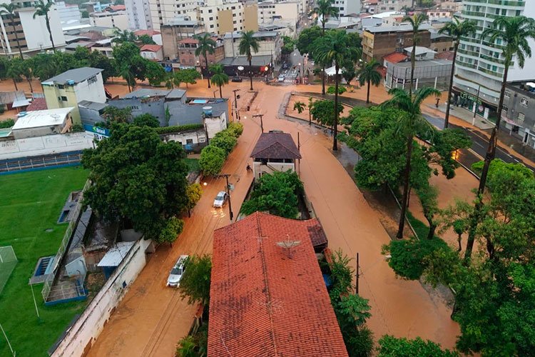 Leia mais sobre o artigo Ubá e Muriaé decretam situação de emergência devido às chuvas