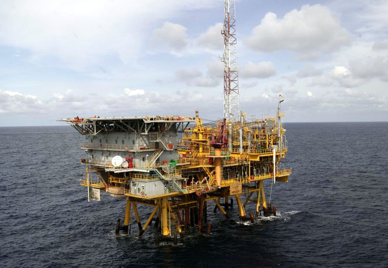 Leia mais sobre o artigo Cidades da Zona da Mata e Vertentes recebem recursos de leilões do petróleo; veja valores