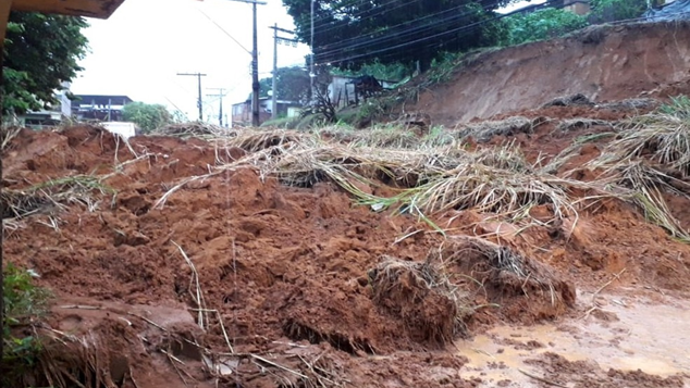 Leia mais sobre o artigo Chuvas voltam a causar enchentes e deslizamentos em cidades da Zona da Mata e Vertentes
