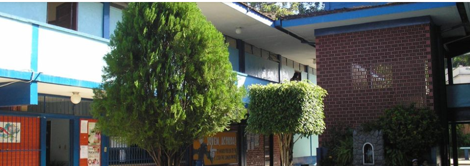Leia mais sobre o artigo Estadual entrega kit merenda e recebe livros didáticos
