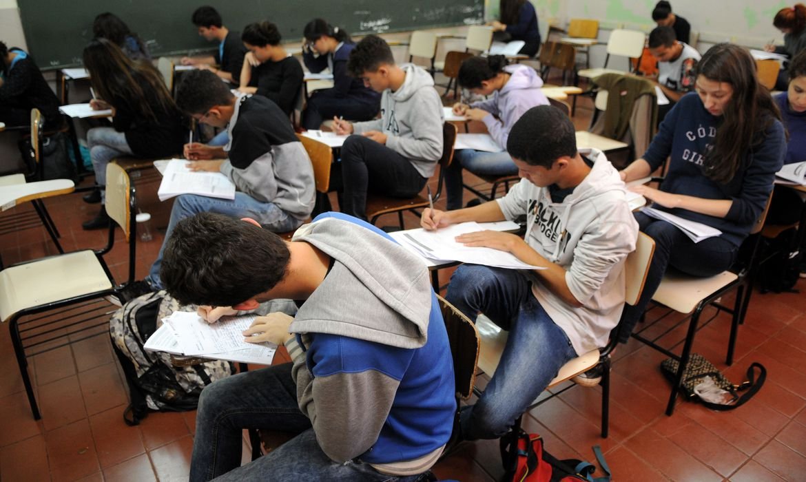 Leia mais sobre o artigo Trilhas de Futuro abrem nova oportunidade de cursos técnicos gratuitos com vagas remanescentes