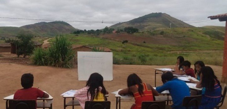 Leia mais sobre o artigo Escolas estaduais mineiras recebem prêmio que reconhece experiências bem sucedidas de ensino remoto