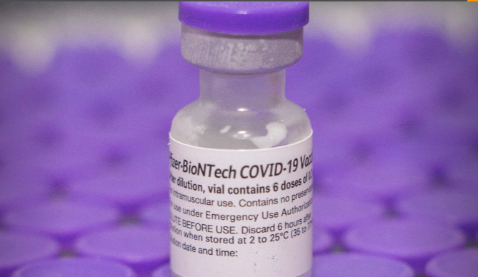 Leia mais sobre o artigo Minas reduz o intervalo entre doses da Pfizer para 21 dias