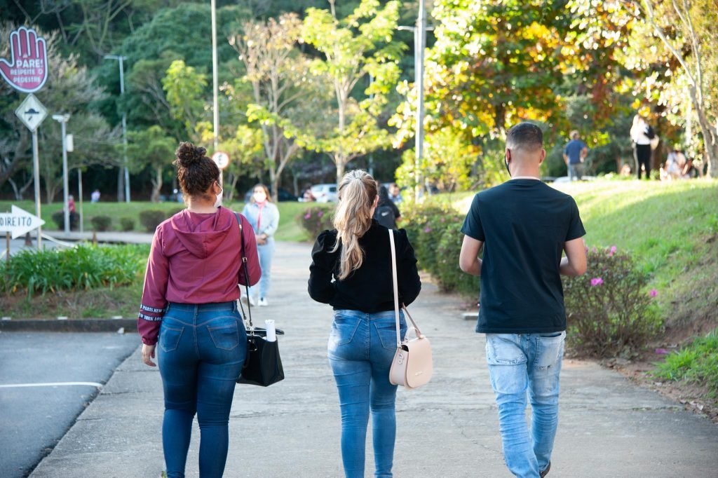 Leia mais sobre o artigo Cerca de 1.500 alunos retomam aulas presenciais nos dois campi nesta quarta, dia 3