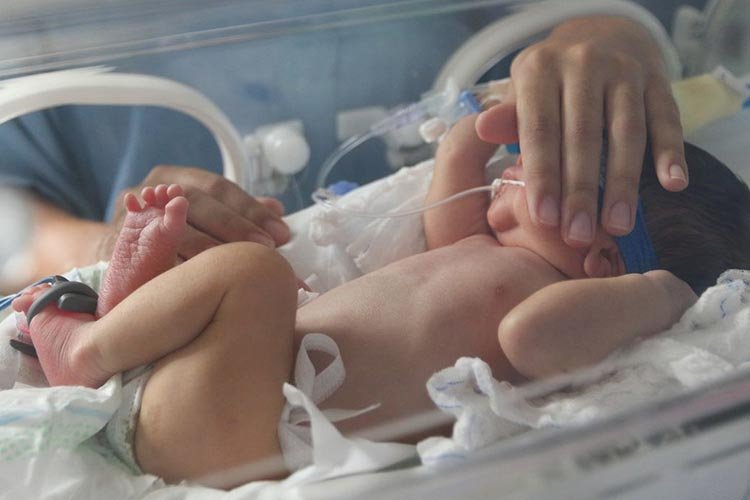 Leia mais sobre o artigo UTI pediátrica do SUS atinge 100% de ocupação em Juiz de Fora