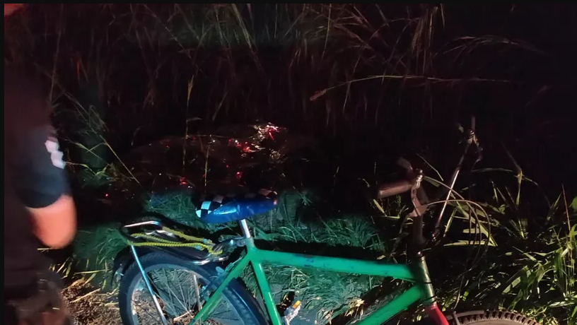 Leia mais sobre o artigo Idoso morre e outro fica ferido ao serem atropelados por caminhão na MG-126 em Bicas