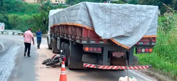 Leia mais sobre o artigo Motociclista fica ferido gravemente em acidente na BR-267