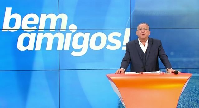 Leia mais sobre o artigo O jogador Danilo e o jornalista Marcelo Barreto falam de Bicas no “bem, amigos!”