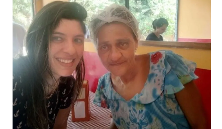Leia mais sobre o artigo MAR DE ESPANHA / ‘Não esperava isso não’: mulher que encontrou dinheiro e devolveu vai ganhar tratamento dentário em Juiz de Fora