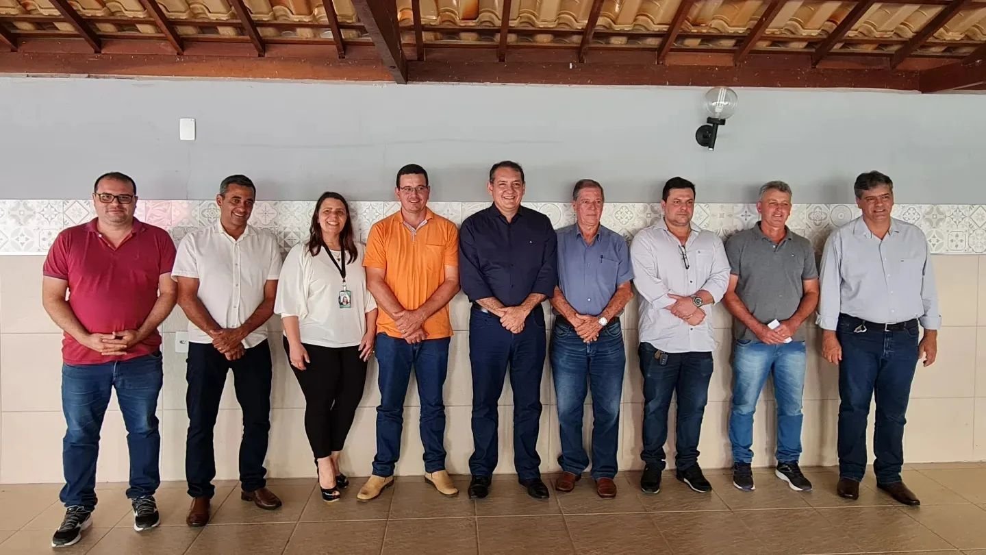 Leia mais sobre o artigo BR-267: Prefeitos e CIESP se reúnem com assessor do senador Rodrigo Pacheco em Bicas