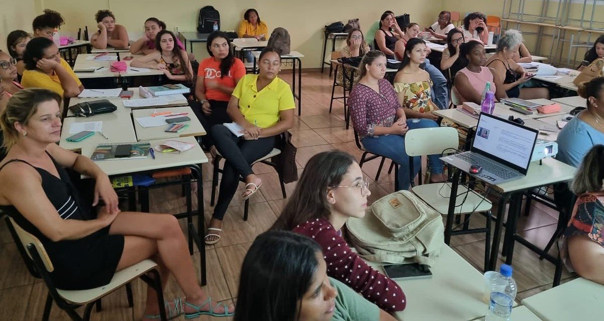 Leia mais sobre o artigo Aulas teóricas e práticas de Língua Portuguesa e História