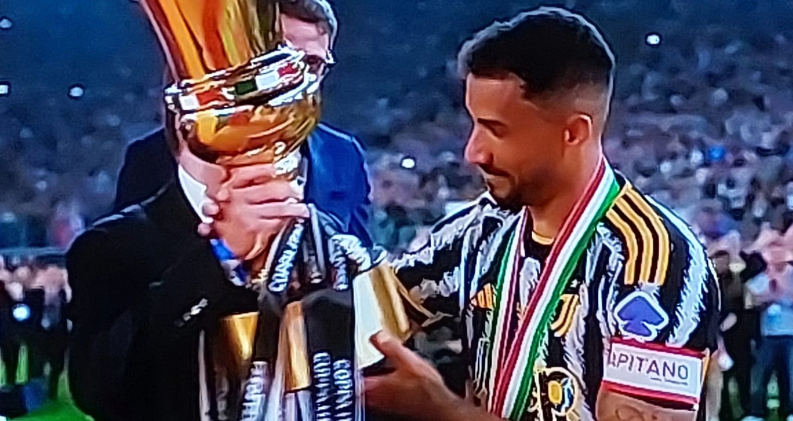 Leia mais sobre o artigo Parabéns, Danilo… Campeão da Copa da Itália pela Juventus!