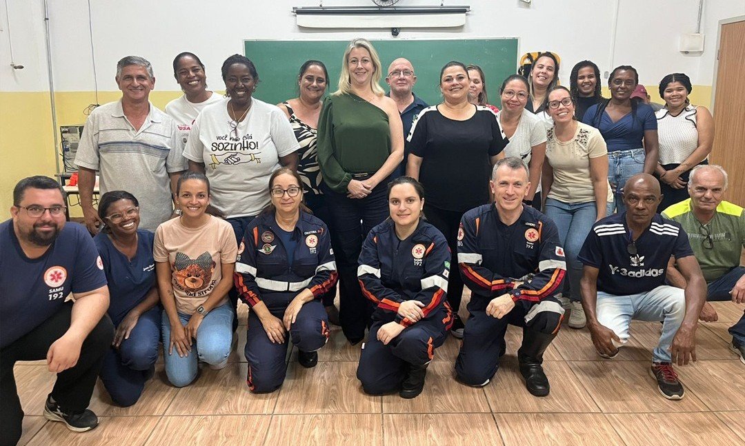 Leia mais sobre o artigo Prefeitura de Bicas | Realização de Curso de Urgência e Emergência para Profissionais da Saúde