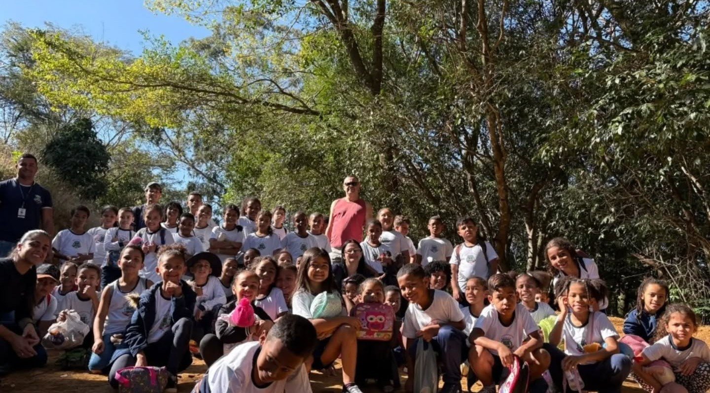 Leia mais sobre o artigo Alunos de Pequeri visitam o Horto Florestal de Bicas