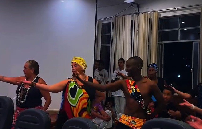 Leia mais sobre o artigo Prefeitura de Bicas – Consciência Negra – Cultura, Voz e Movimento
