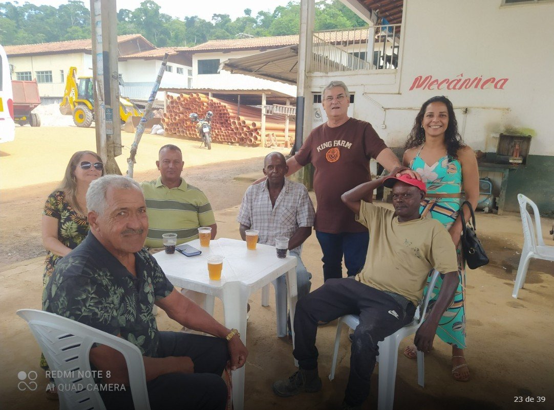 Leia mais sobre o artigo Prefeito Helber e vice Dr. Tadeu fazem surpresa para os funcionários da Secretaria de Obras