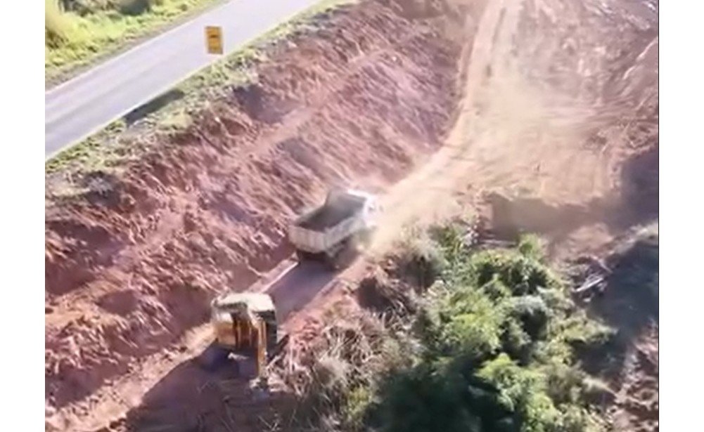 Leia mais sobre o artigo As obras do novo trevo de acesso a Bicas já começaram!