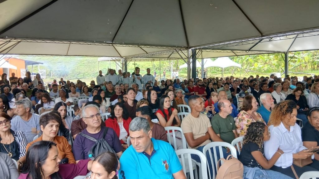 XVII Festa de São Francisco de Assis reúne centenas de pessoas na Fazenda da Esperança São Frei Galvão, em Guarará